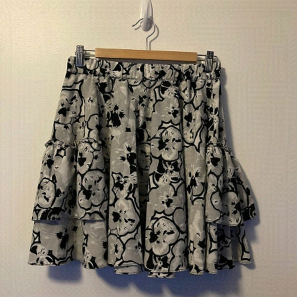 Joe fresh ruffle skirt.